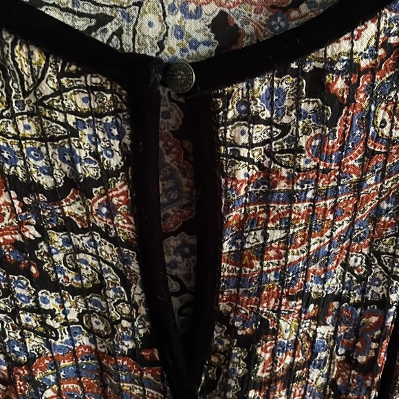 Dress - Picture 2 of 4